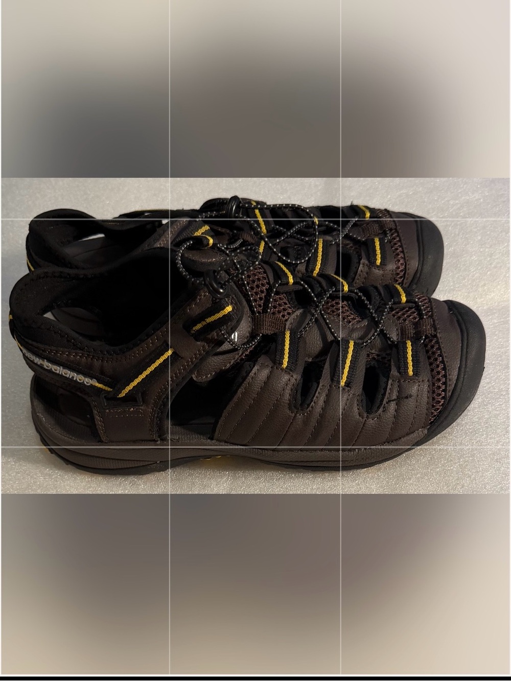 New Balance appalachian Black & White Shoe Label Close-Up size 9W men’s